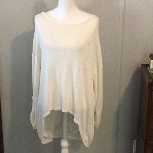 NWT white hi/low light-weight sweater- tunic